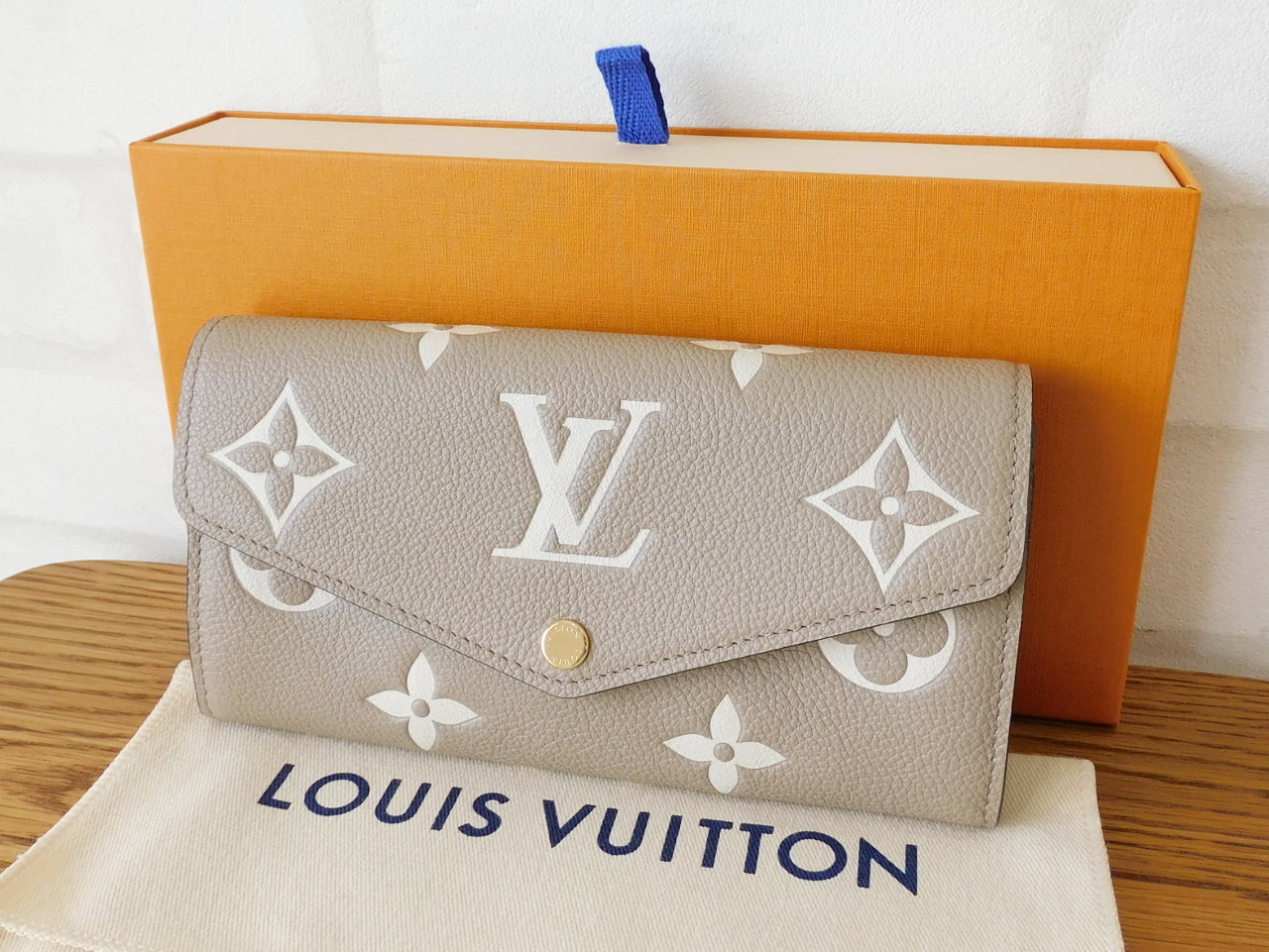 ルイヴィトン 長財布 ポルトフォイユ サラ モノグラムキャンバス ブラウン 茶 M62234 中古