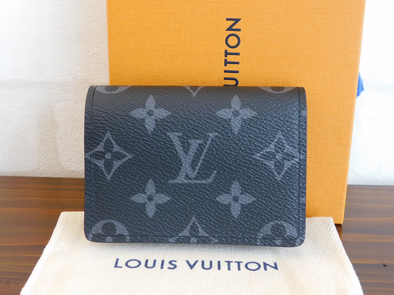 ルイヴィトン カードケース レディース ポルト カルト サーンプル モノグラム リバース M69161 新品 未使用 正規品 スリム LOUIS  VUITTON カード ケース カード入れ ルイビトン カードケース 通販 2025 - 【ワールドギフト カヴァティーナ】-  プレゼント＆ギフトのギフト ... Louis Vuitton モノグラム カードケース