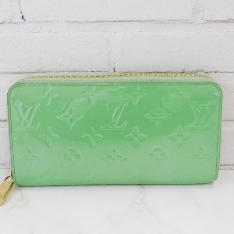 ルイヴィトン ヴェルニ ジッピー・ウォレット グミアップル M82065  