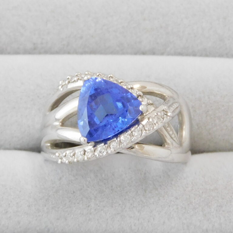 Pt900 タンザナイトリング T2.63ct D0.19ct｜郡山のまじめな買取専門店  