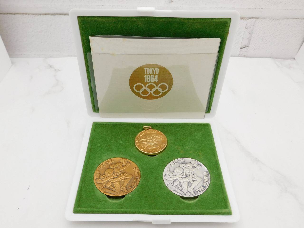 1964年 東京オリンピック 記念メダル ｜郡山のまじめな買取専門店Tamaki