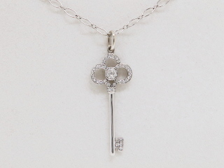 ティファニー クラウンキー ダイヤモンドネックレス WG750の買取実績  