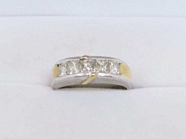 Pt900/K18 ダイヤモンド 指輪 D1.01ct（5石合計） 5.1gの買取実績