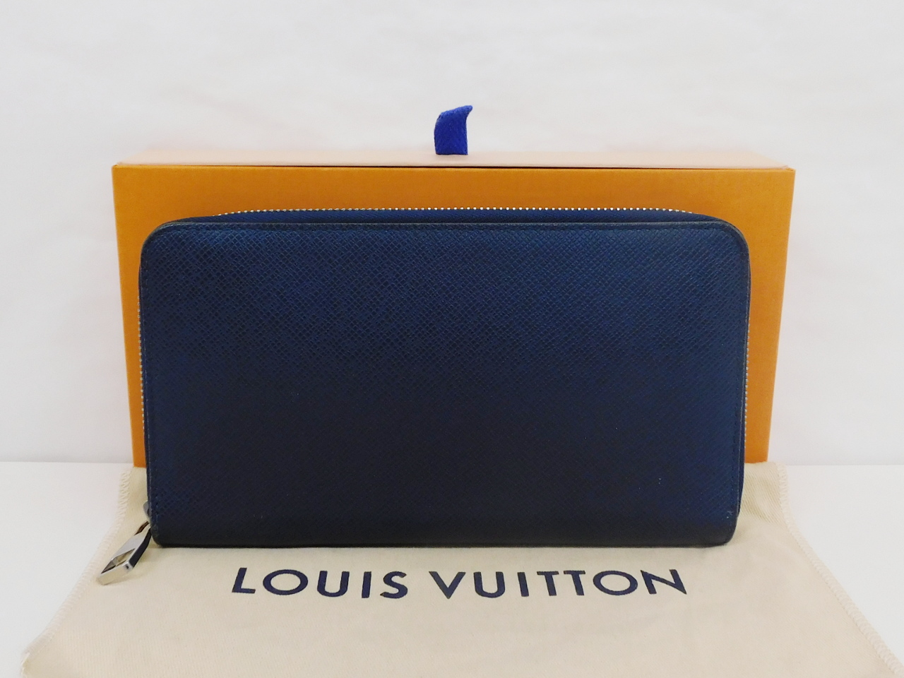 ルイヴィトン タイガ ジッピー・オーガナイザー オセアン M30515の買取  