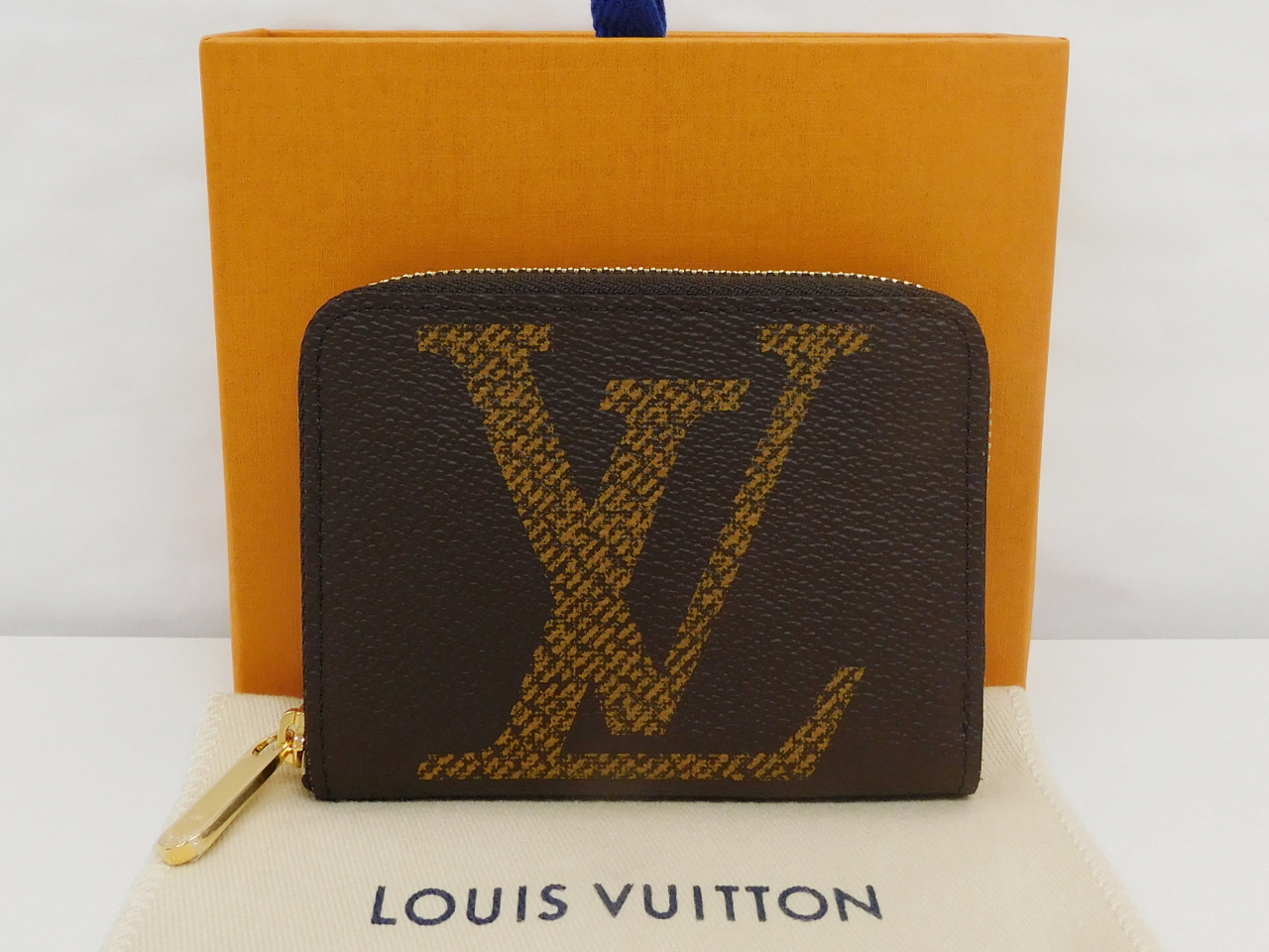 ルイヴィトン モノグラム・ジャイアント ジッピー・コインパース  