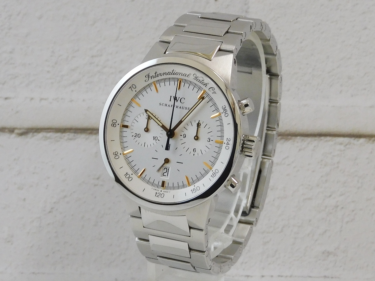 IWC GSTクロノグラフ セミメカニカルクォーツ メンズ IW372703 QZ シルバー文字盤 デイト ＩＷＣ 箱付 保証書付 IWC IWC SCHAFFHAUSEN IW372702 GST クロノグラフ クォーツ メンズ良品