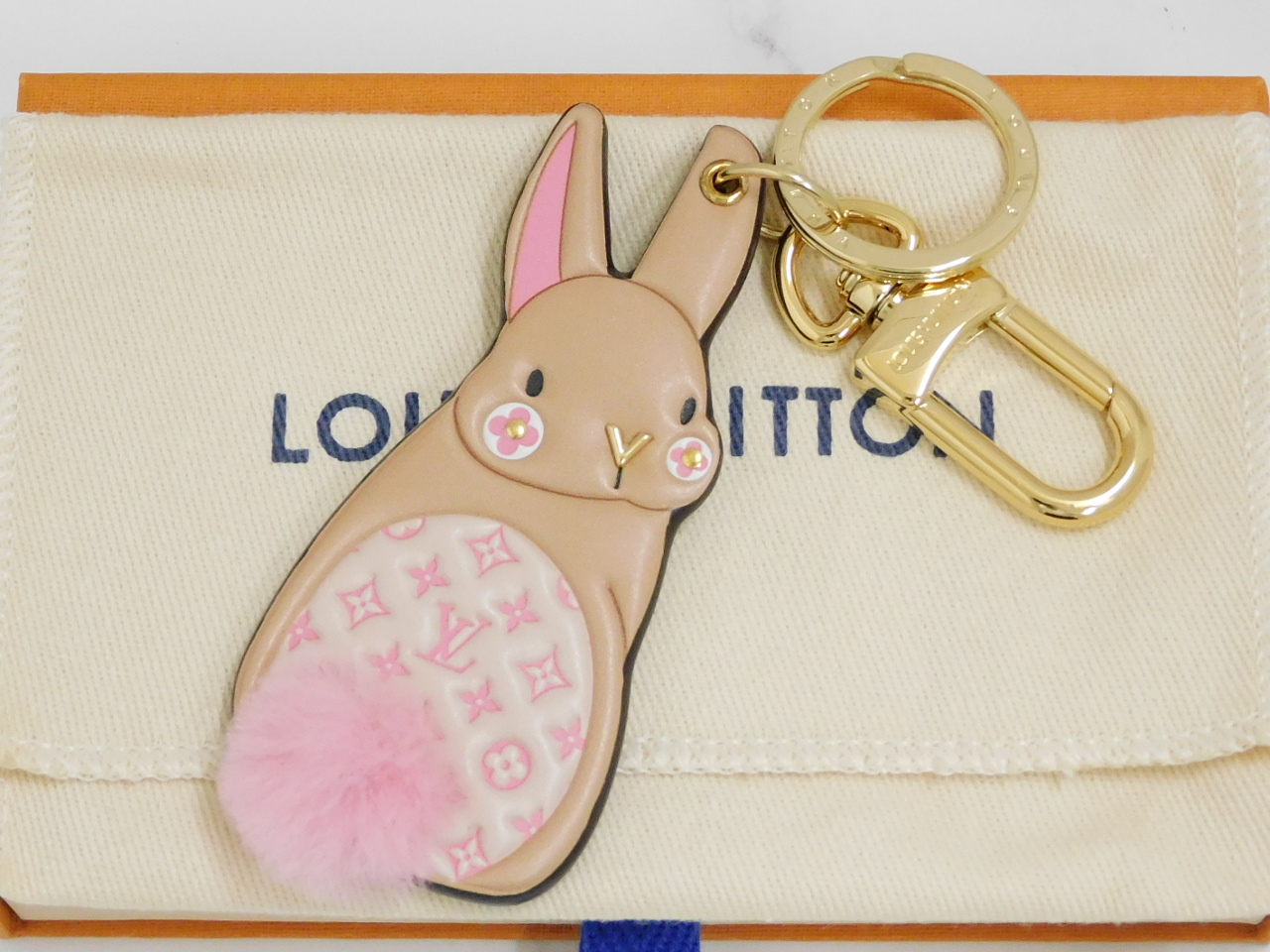 Louis Vuitton M00994 LV Bunny Key Holder, Brown, One Size