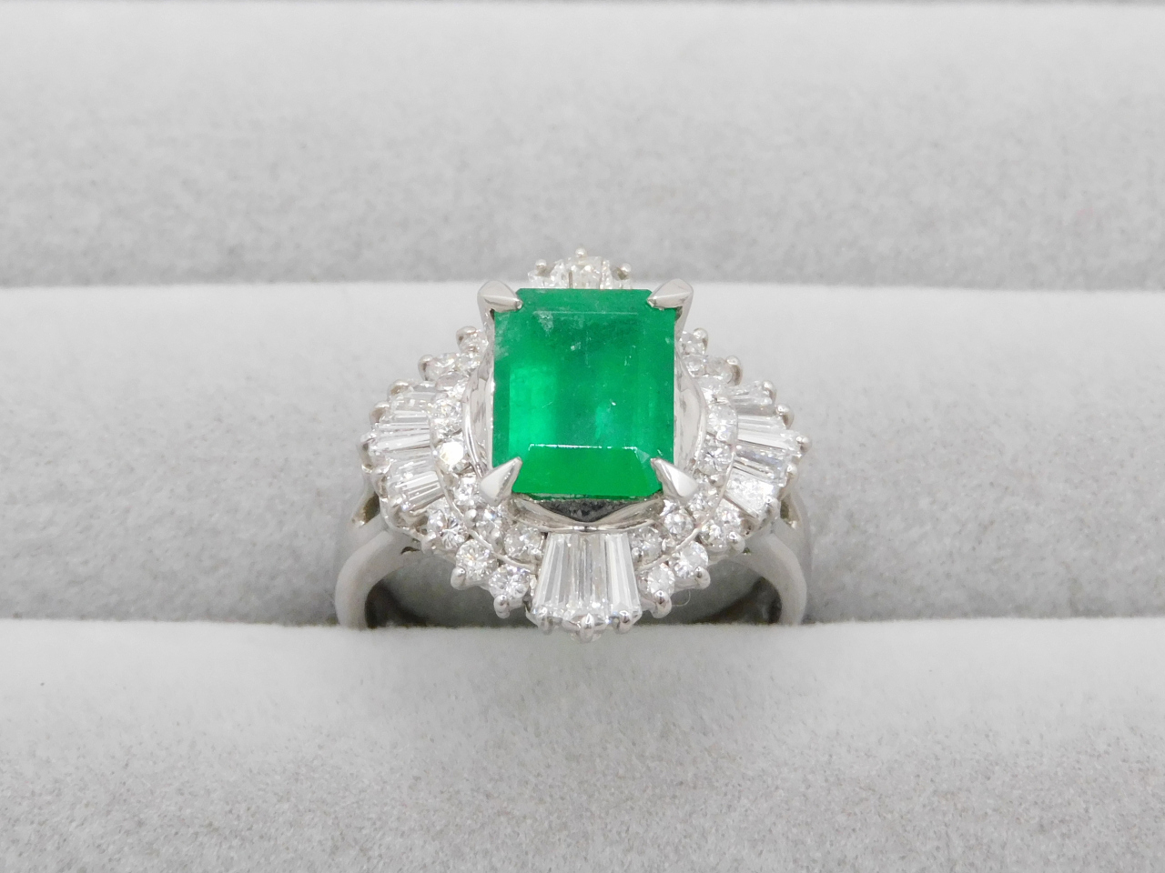 Pt900 エメラルドリング E1.72ct ｜郡山のまじめな買取専門店Tamaki