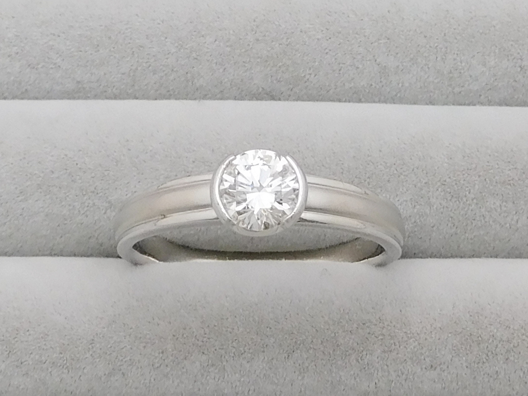 Pt900ダイヤモンドリング D1.006ct