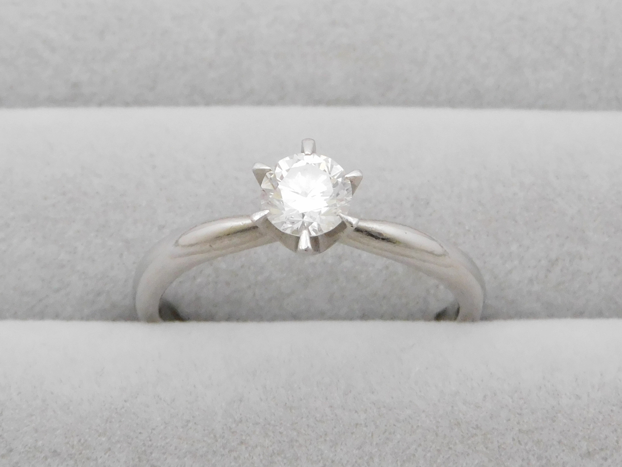 Pt900ダイヤリング D0.568ct