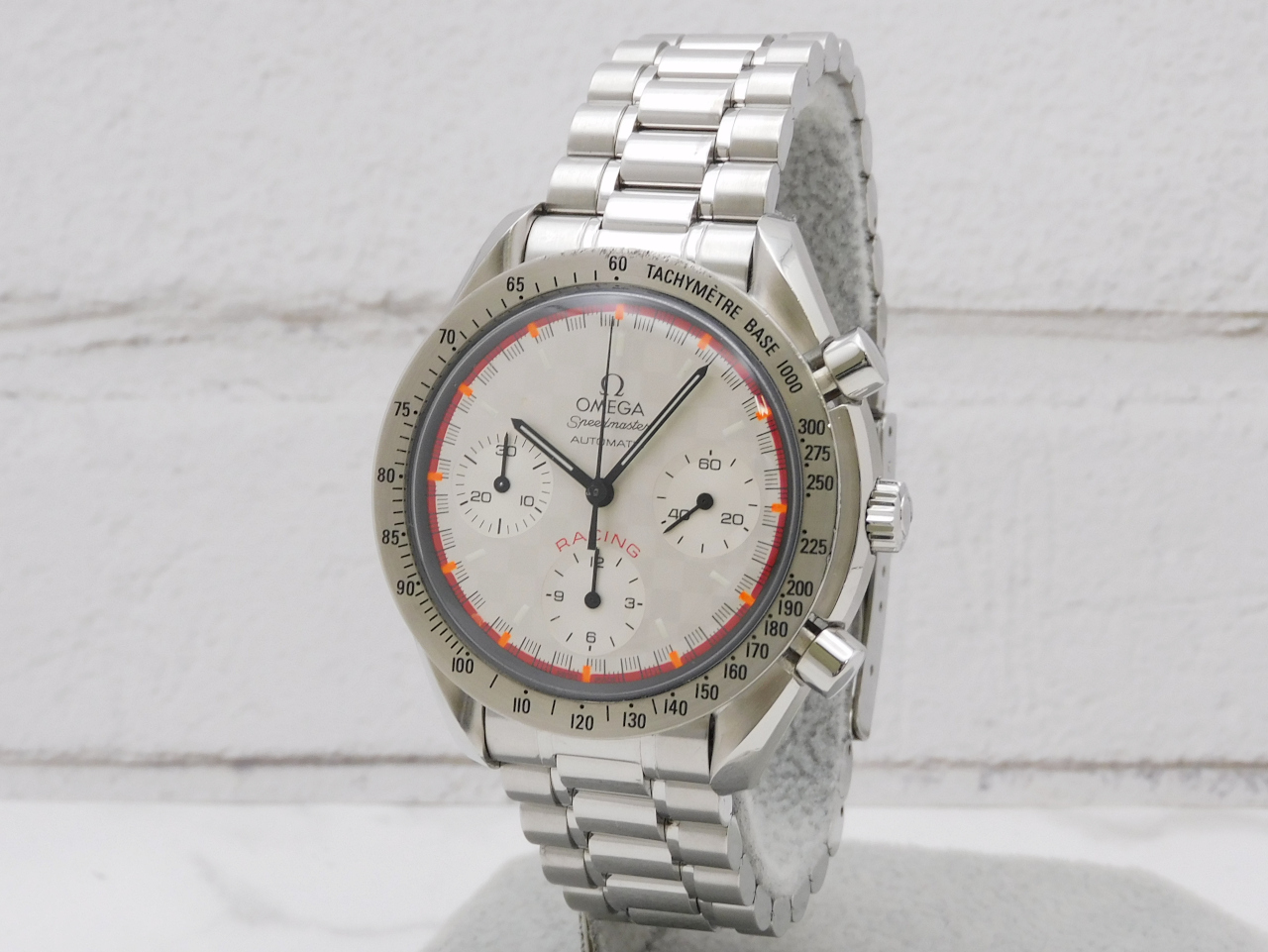 オメガ スピードマスターレーシング 3517.30