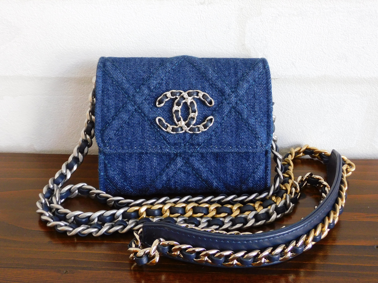 シャネル19 チェーンウォレット AP1787