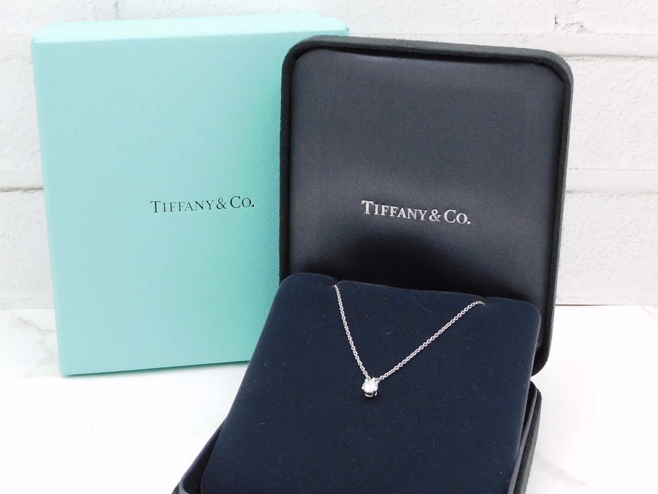 ティファニー ソリティア ダイヤモンド ペンダント 箱