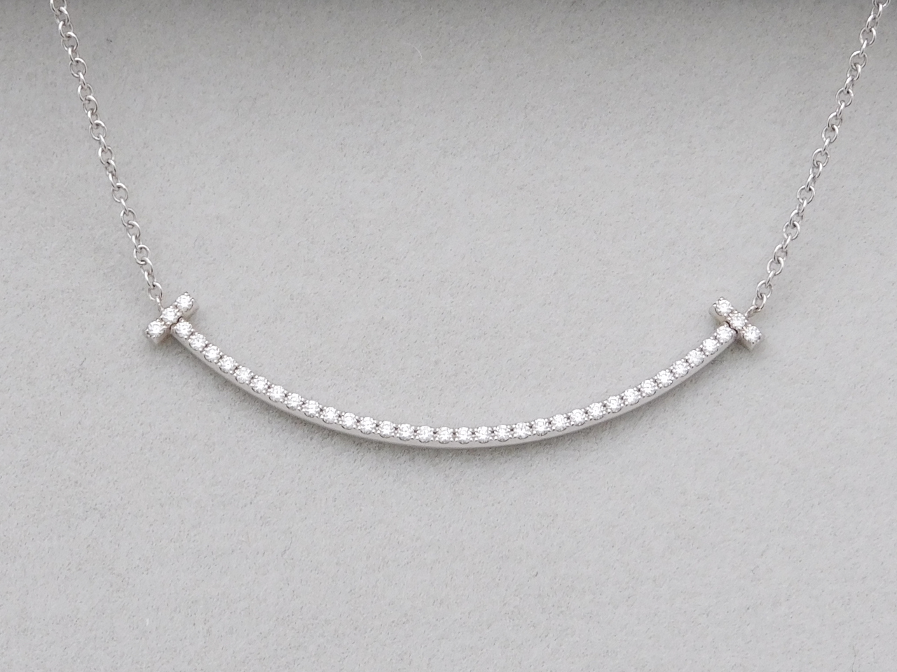 ティファニーT スマイルペンダント 750WG